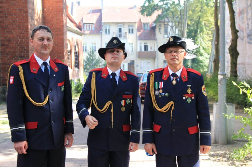 Ćwicz oko i dłonie w ojczyzny obronie - Urodziny Bractwa Kurkowego