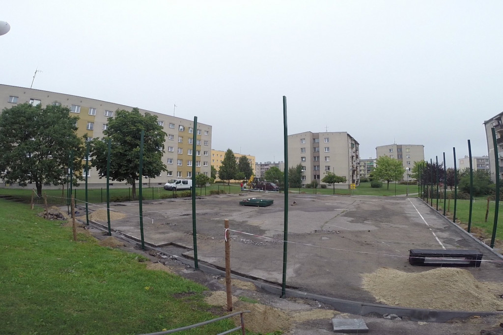 Budowa boisk na os. Zachód