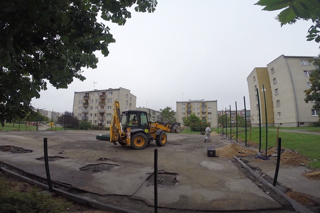 Budowa boisk na os. Zachód