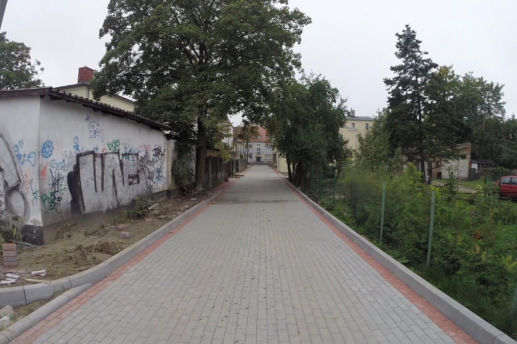 Do Biedronki na skróty