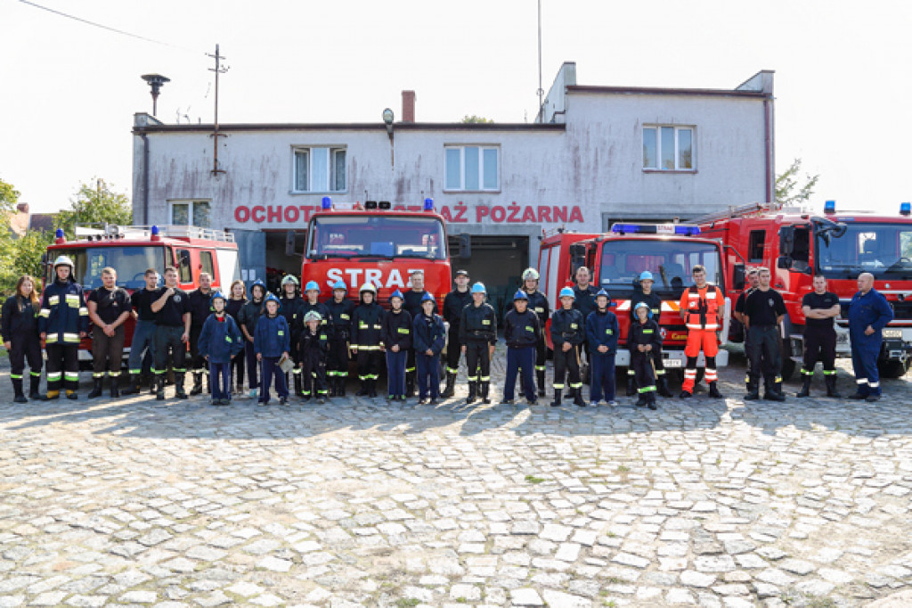 Ćwiczenia młodzieżowych drużyn OSP Łubowo i OSP Lotyń / fot. Magdalena Haas