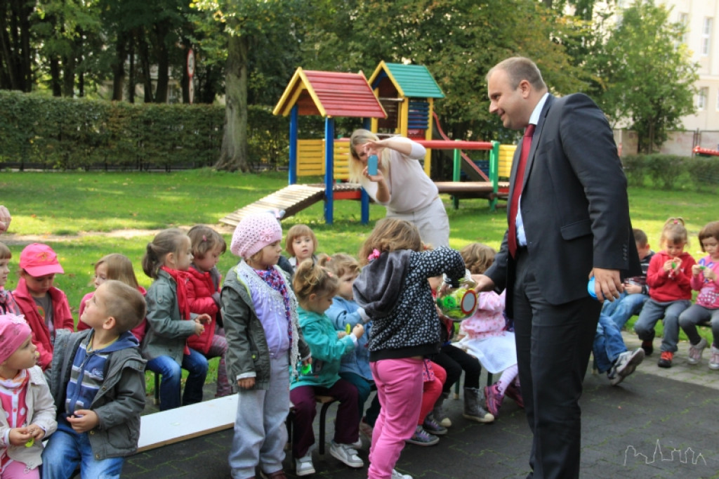 Odblaski rozdane - przedszkolaki bezpieczniejsze