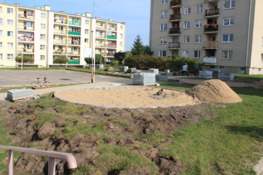 OSIEDLE ZACHÓD: Siłownia, szachy i plac zabaw w miejsce betonowych placów