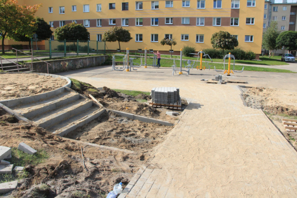 OSIEDLE ZACHÓD: Siłownia, szachy i plac zabaw w miejsce betonowych placów