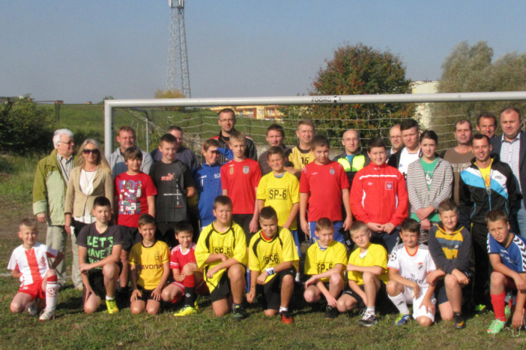 Uczniowie SP6 z rodzicami aktywnie spędzają wolny czas