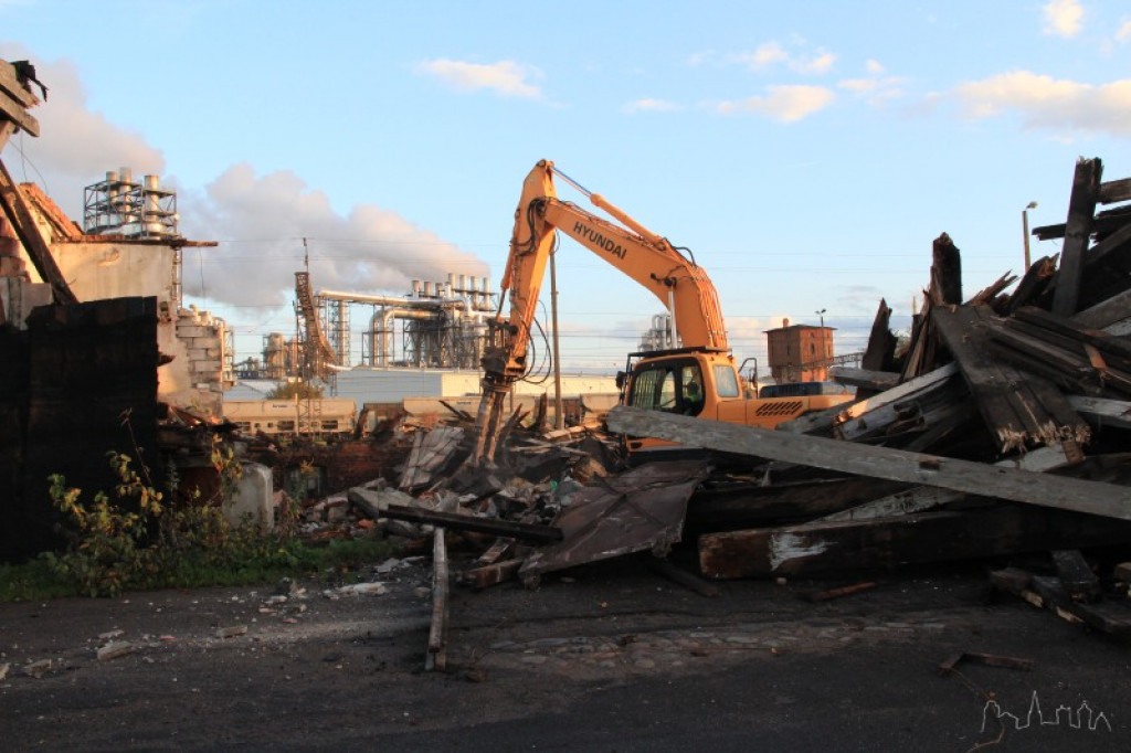 Ruina w końcu znika z krajobrazu dworca PKP