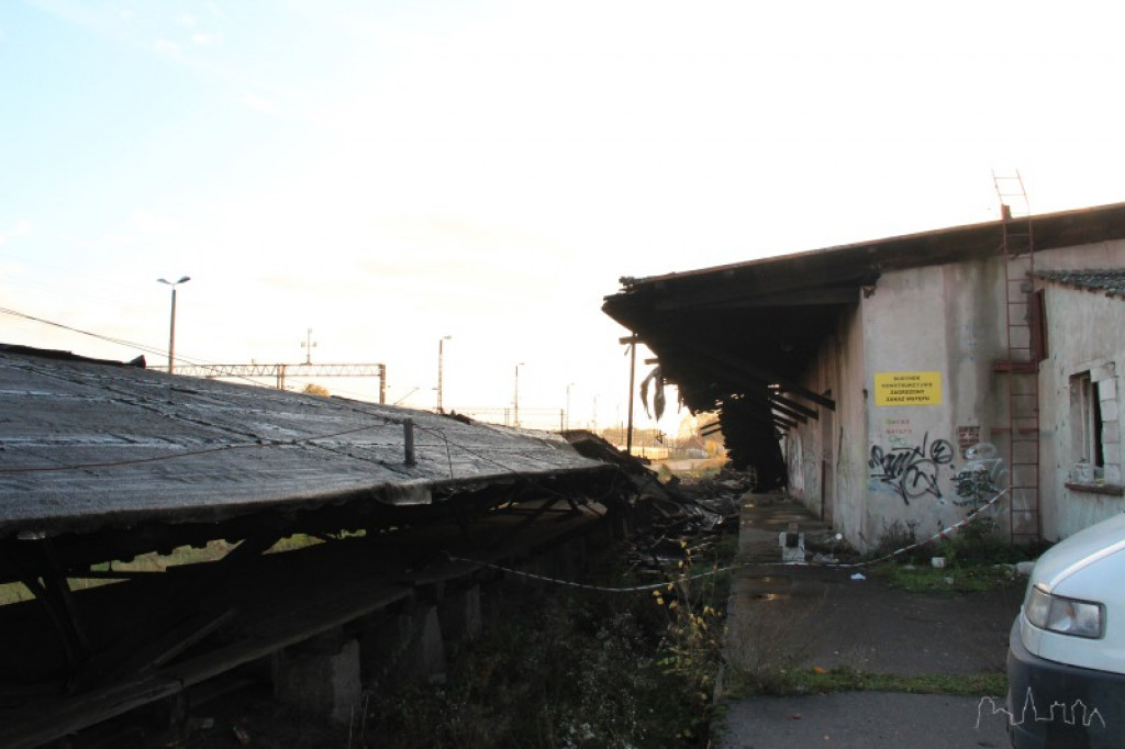 Ruina w końcu znika z krajobrazu dworca PKP