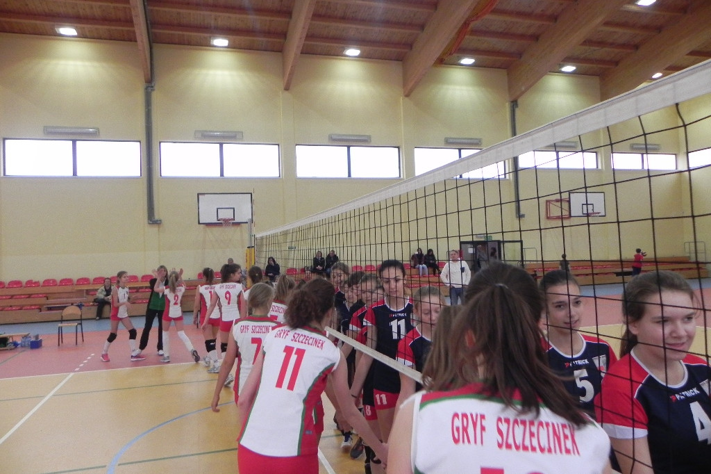 Młodziczki i kadetki Gryfa na start