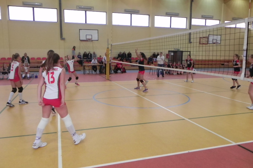 Młodziczki i kadetki Gryfa na start