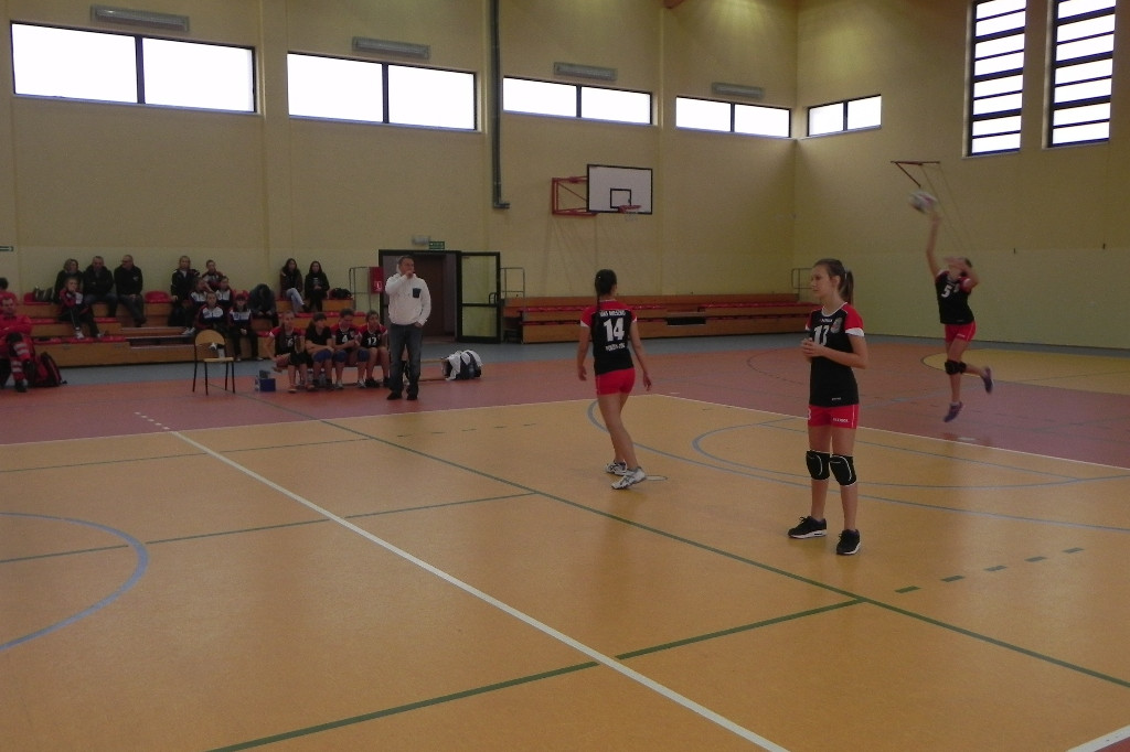 Młodziczki i kadetki Gryfa na start