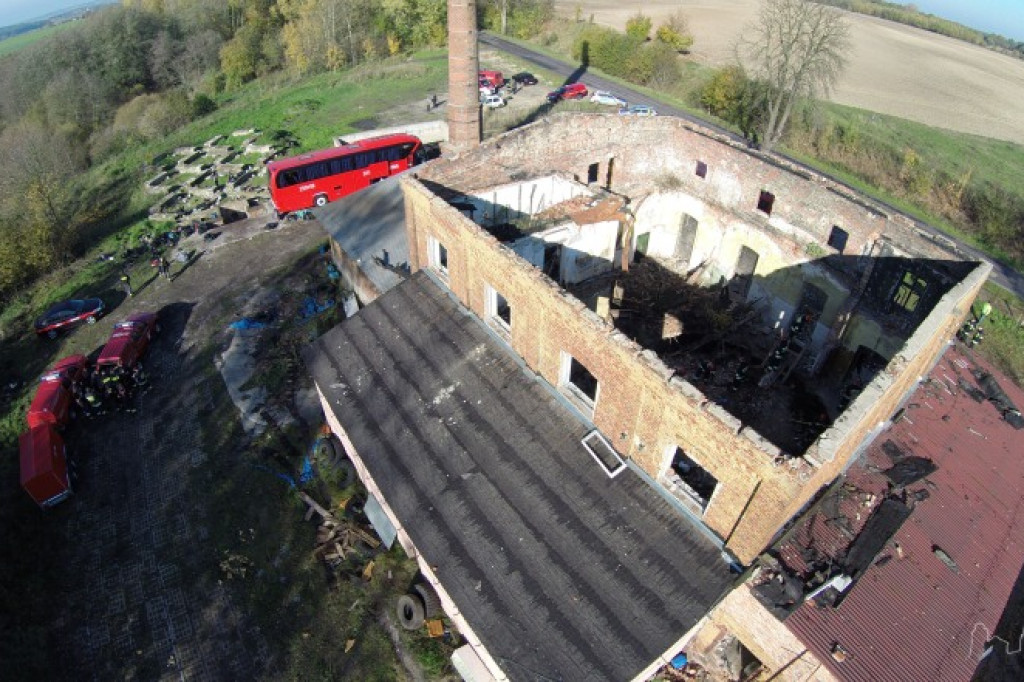 Zawalona gorzelnia w Grabiążu