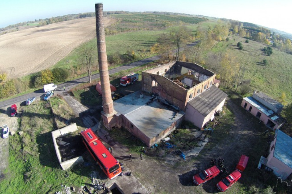 Zawalona gorzelnia w Grabiążu