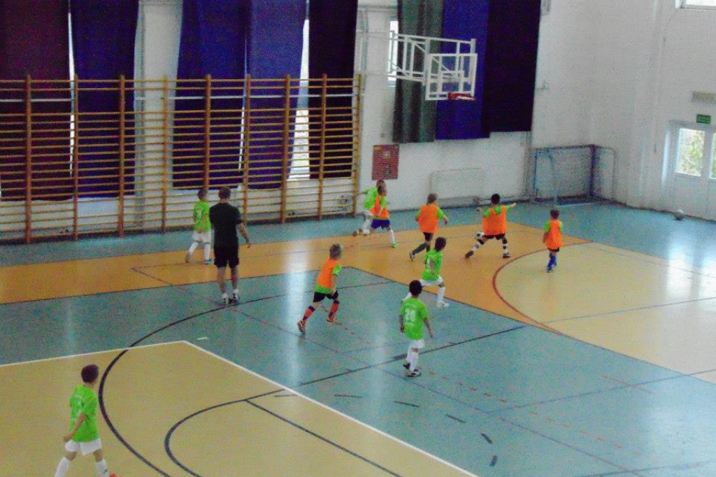 Z podwórka na stadion o puchar Tymbarku