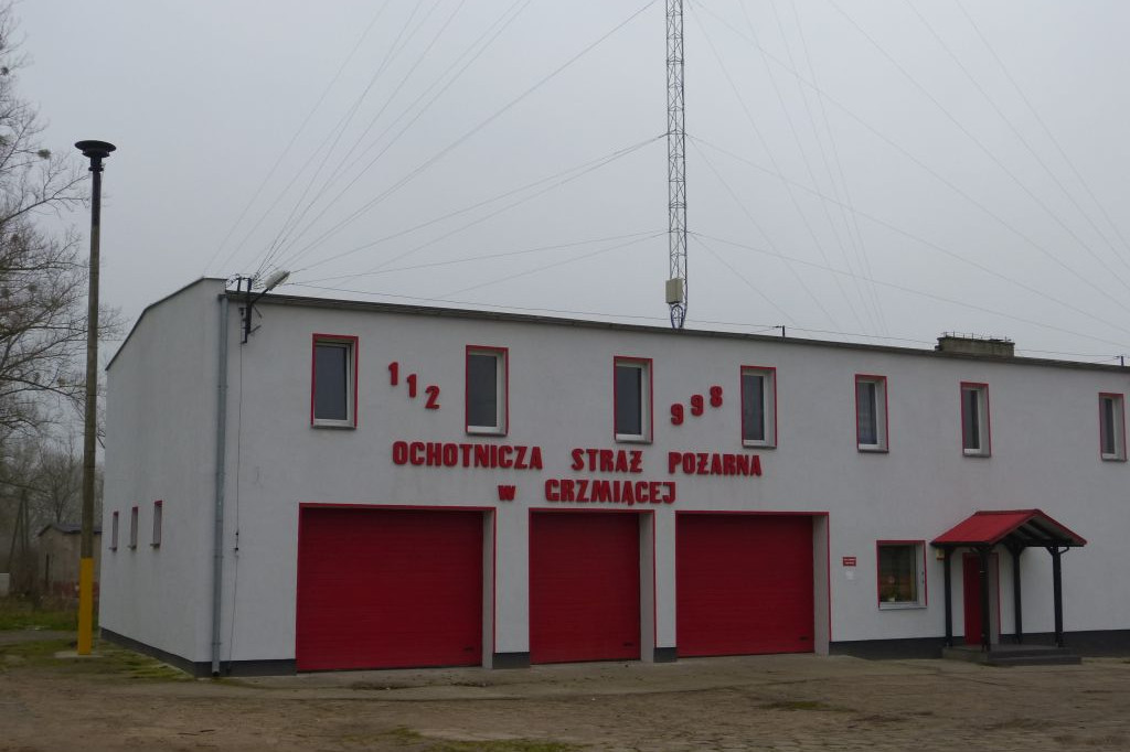 Strażacy z Grzmiącej mają nowy wóz i wyremontowaną strażnicę