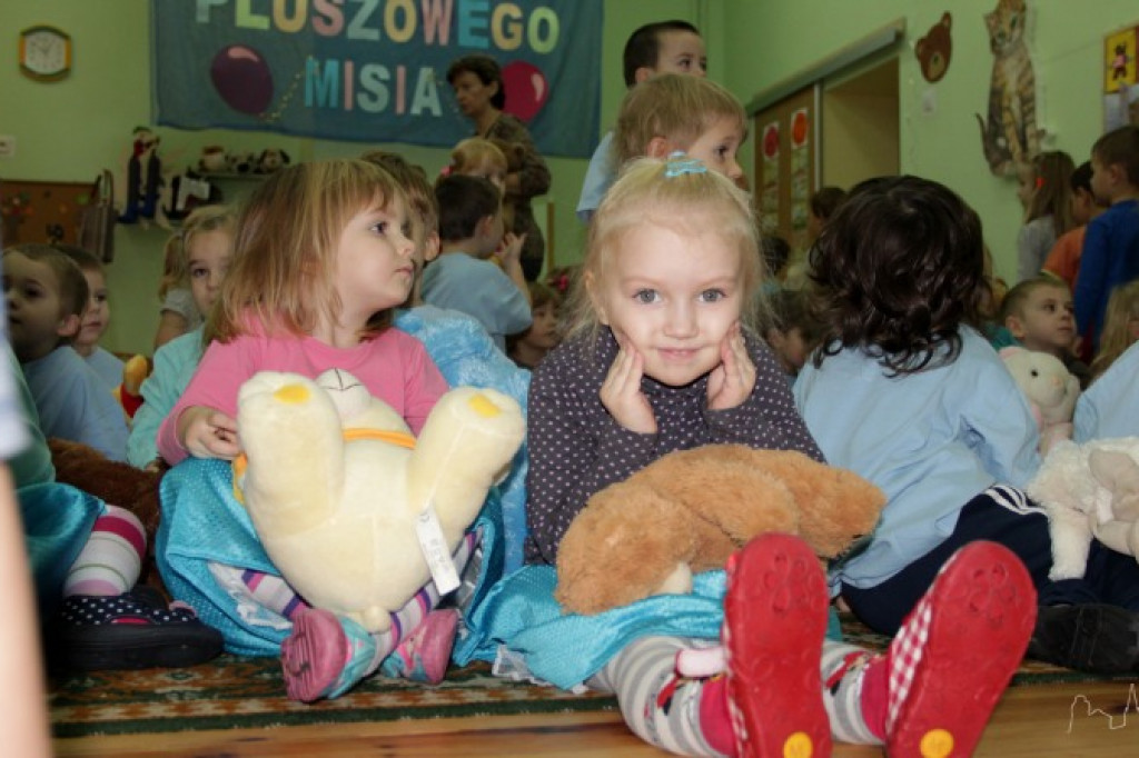 Dzień pluszowego misia w przedszkolu publicznym w Szczecinku