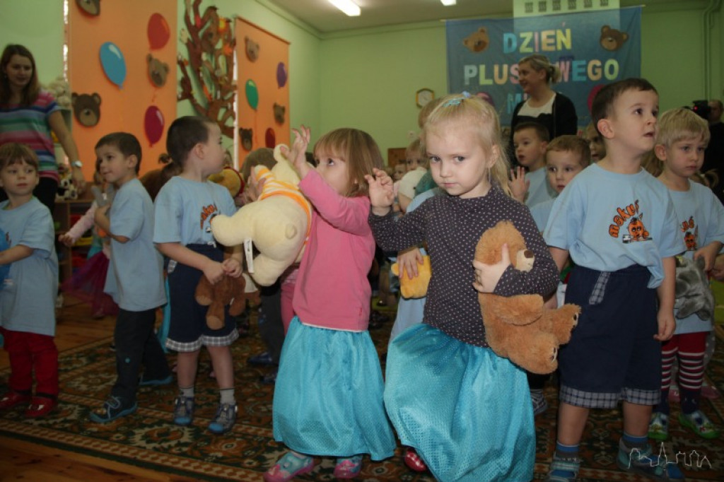 Dzień pluszowego misia w przedszkolu publicznym w Szczecinku
