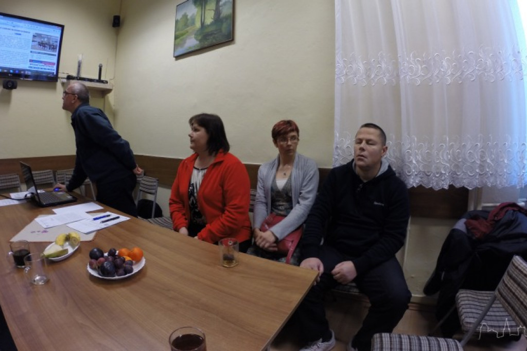 Organizacje pozarządowe walczą o kontrakt na badania rezonansowe