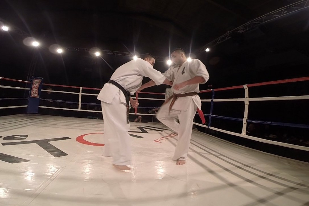 III Gala K-1, MMA, Kyokushin