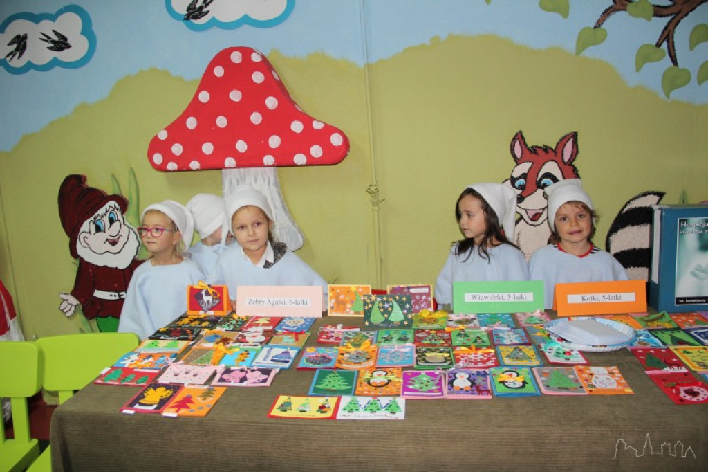 Świąteczny kiermasz w Krasnoludku