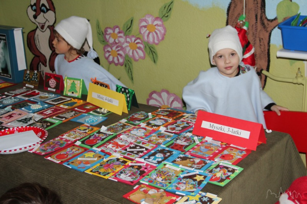 Świąteczny kiermasz w Krasnoludku