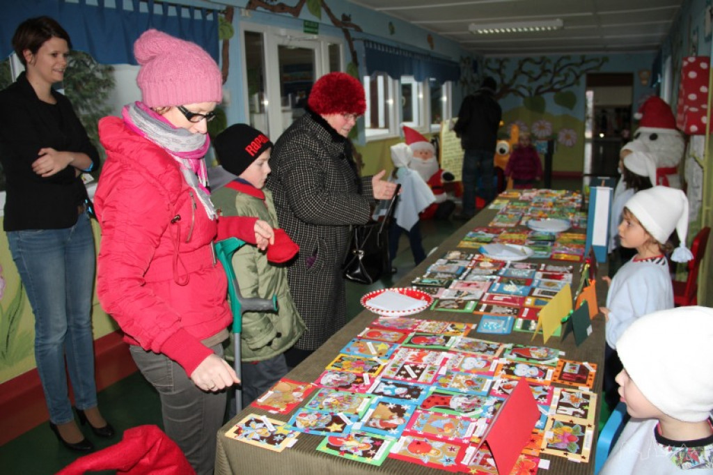 Świąteczny kiermasz w Krasnoludku