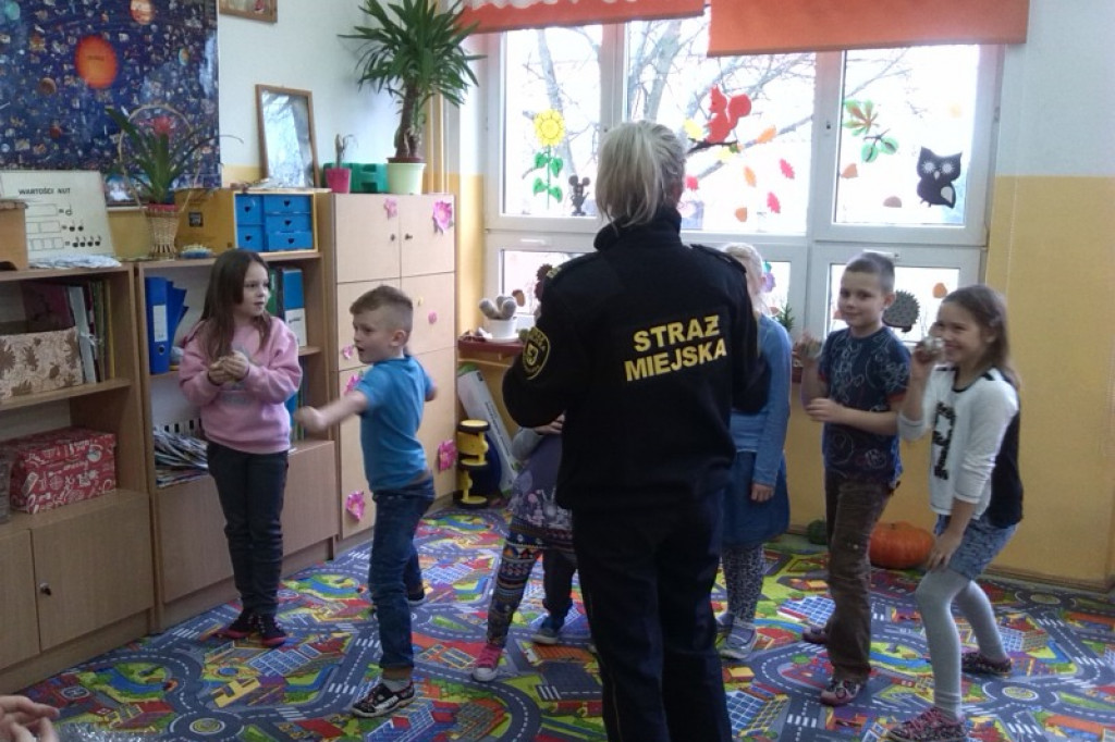 Spotkanie Straży Miejskiej z dziećmi