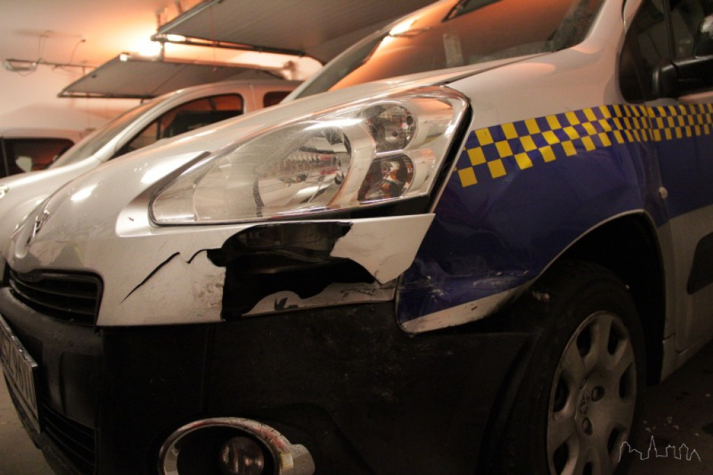 Kolizja z radiowozem Straży Miejskiej