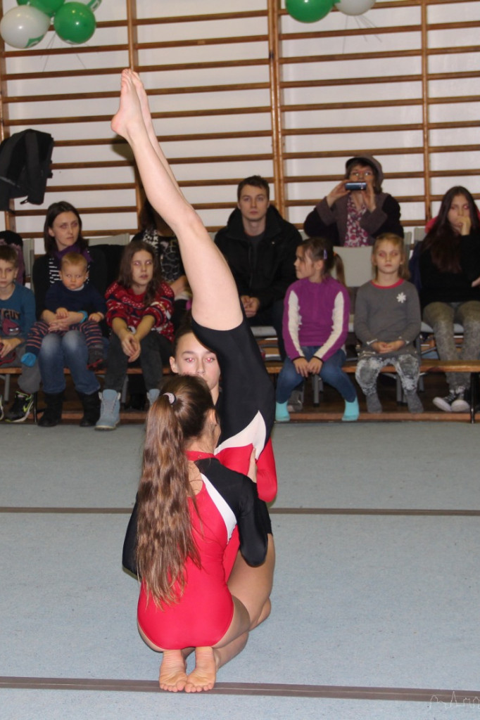 Mikołajkowy Turniej w Akrobatyce Sportowej i Fitness Gimnastycznym