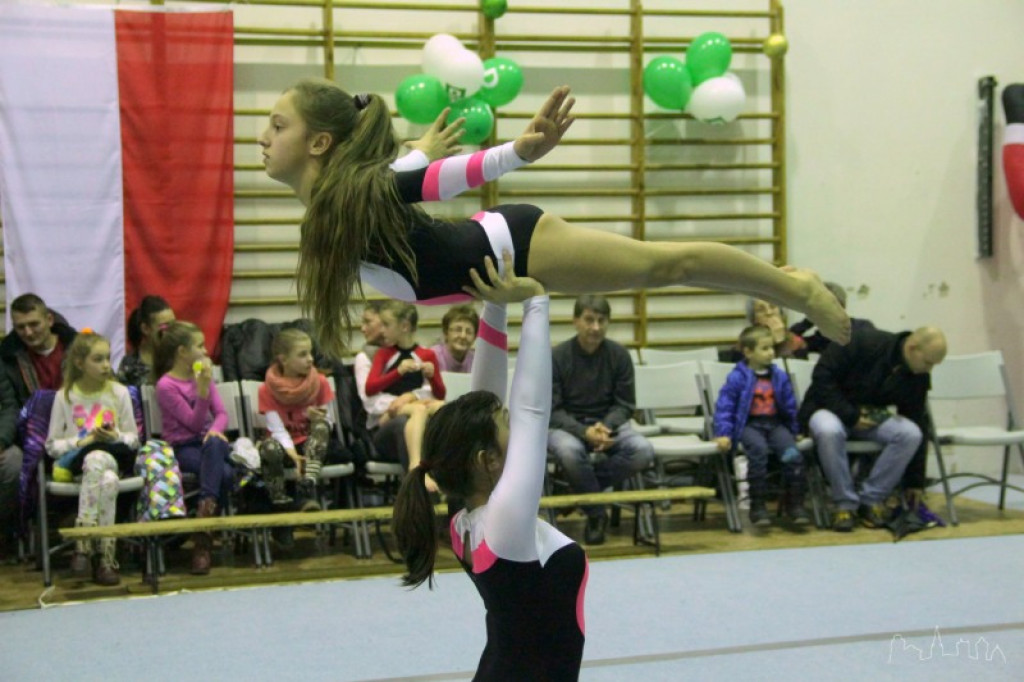 Mikołajkowy Turniej w Akrobatyce Sportowej i Fitness Gimnastycznym