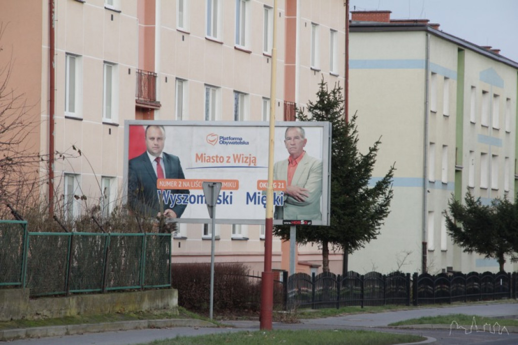 Czas minął! Kto posprząta wyborcze banery?