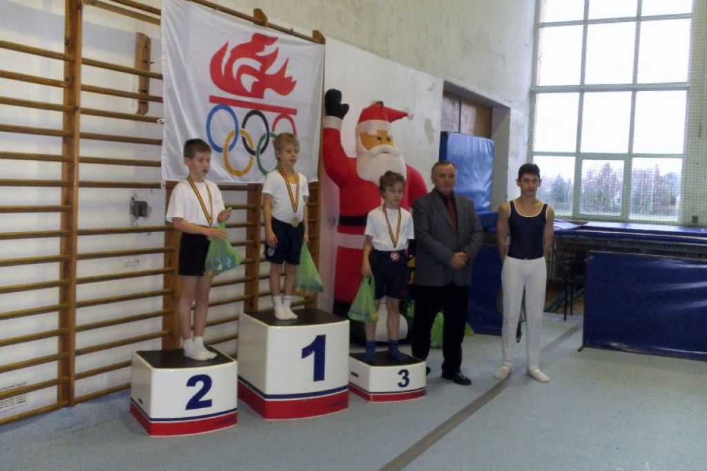 Turniej na trampolinie 