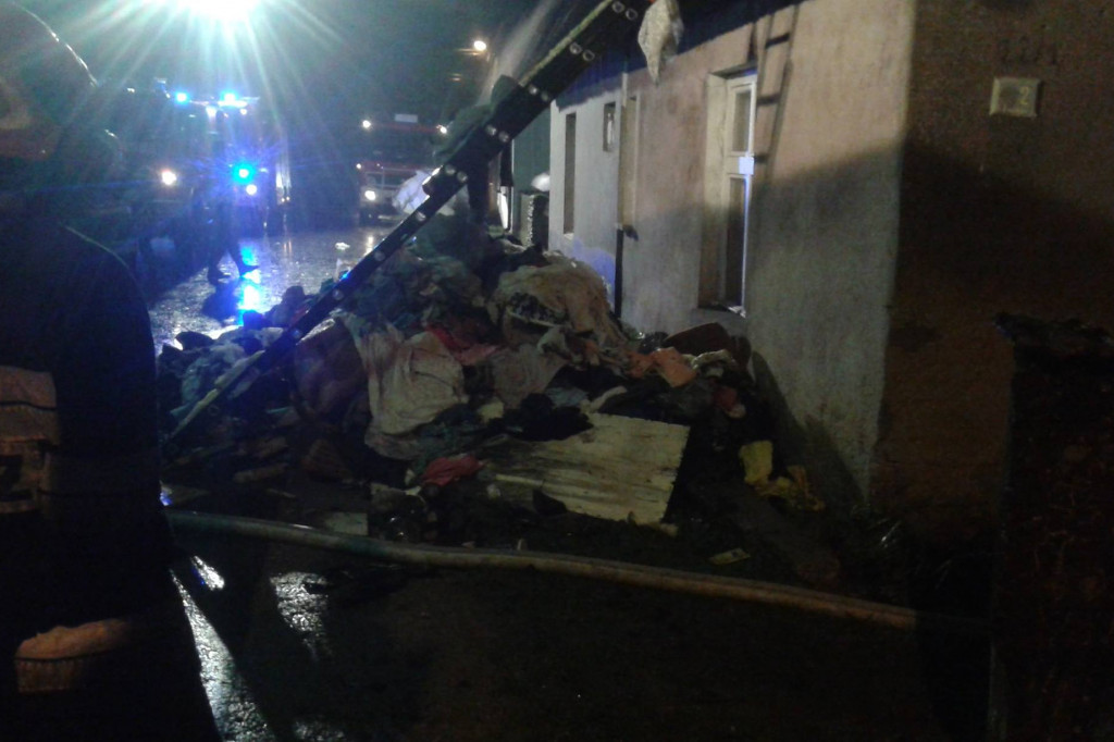 Pożar w Śmiadowie. Rodzina straciła dach nad głową