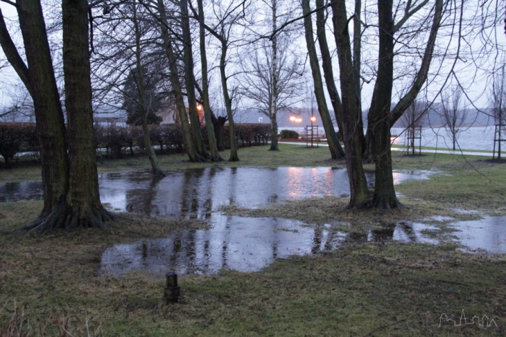 Intensywny deszcz daje się we znaki