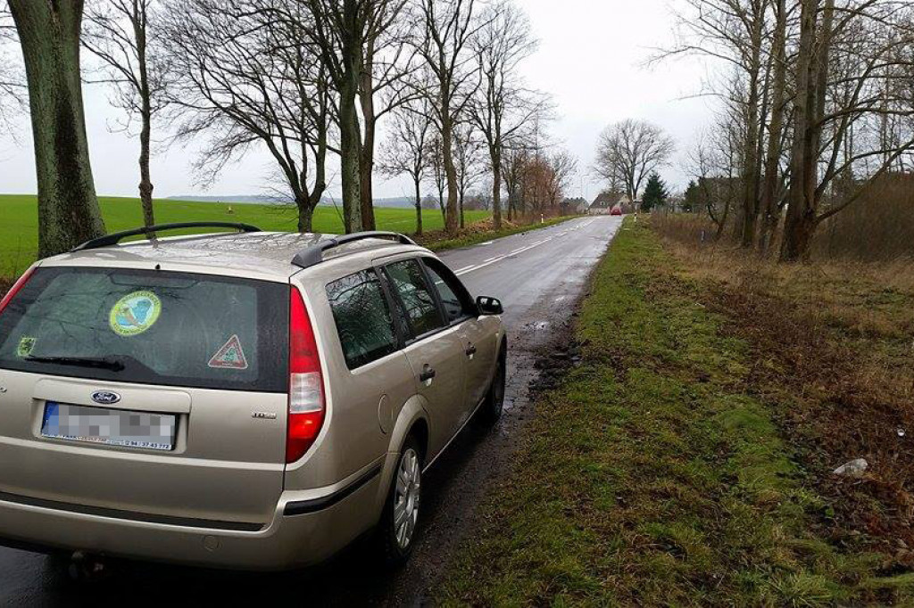 Kierowca ostrzega! Tu można urwać koło!