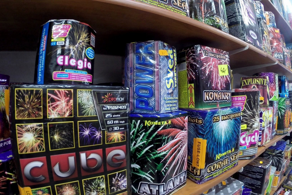 Sklep z fajerwerkami i biżuterią, ul. Wyszyńskiego