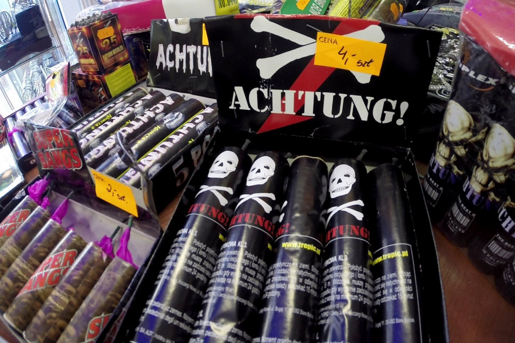 Sklep z fajerwerkami i biżuterią, ul. Wyszyńskiego