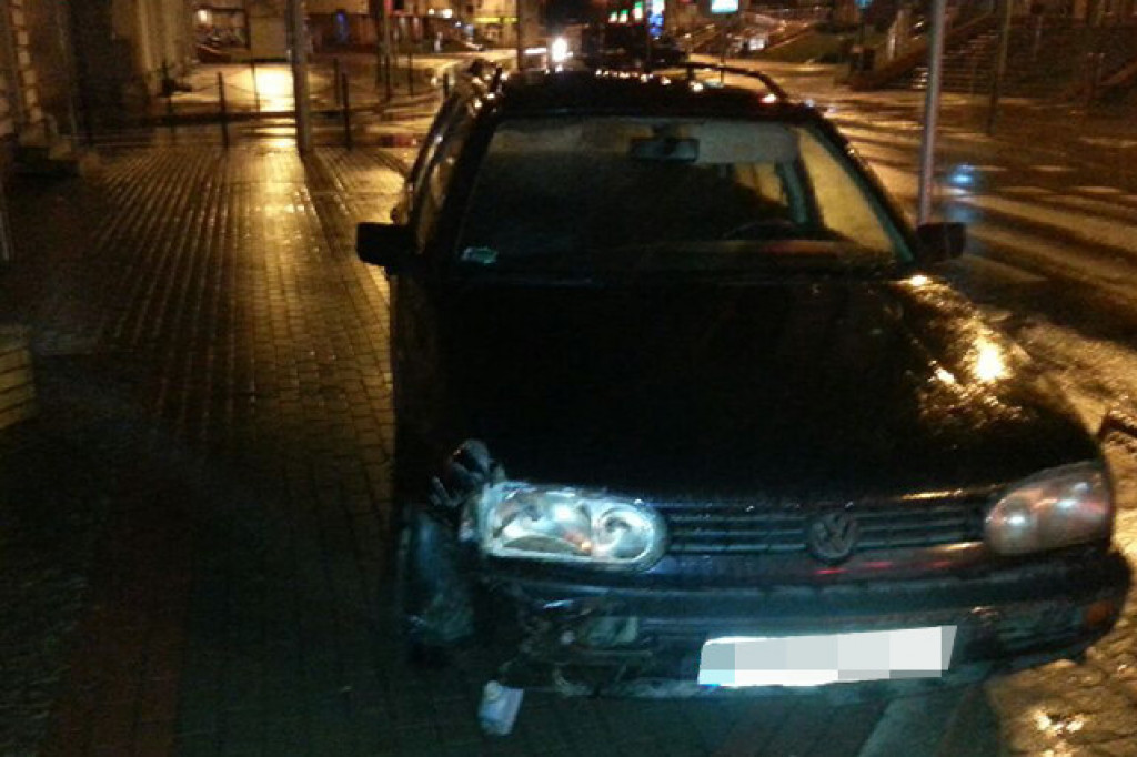 Brawurowa jazda główną ulicą Szczecinka. Policja szuka kierowcy