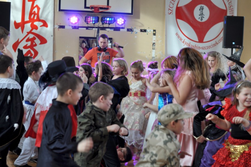 Bal Karnawałowy w SP 4
