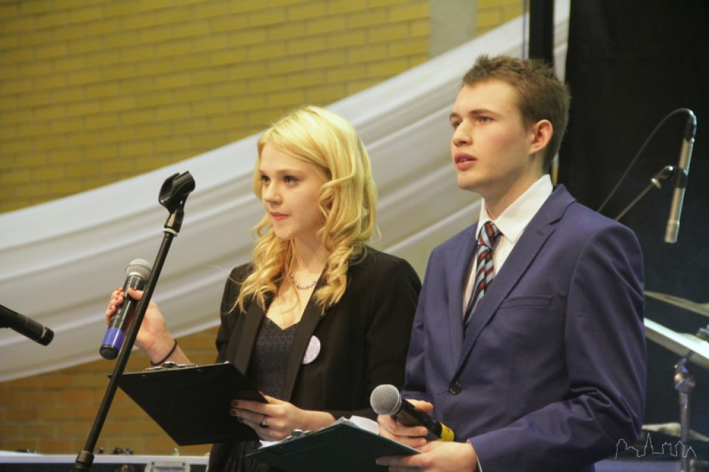 Studniówka w I Liceum Ogólnokształcącym w Szczecinku