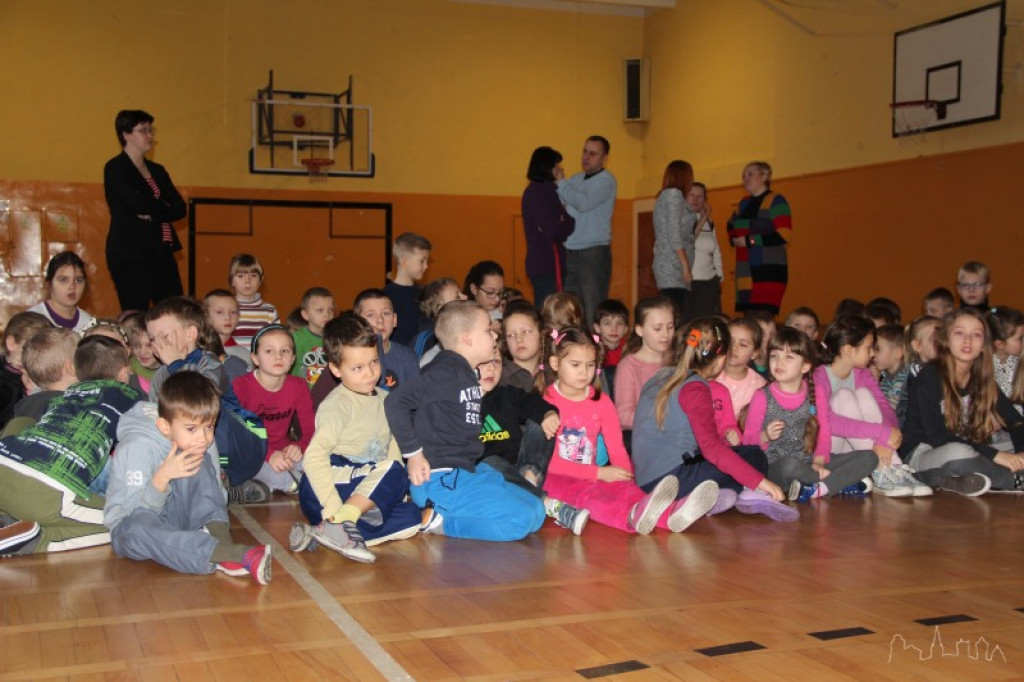 Feryjne zajęcia z ratownikami WOPR