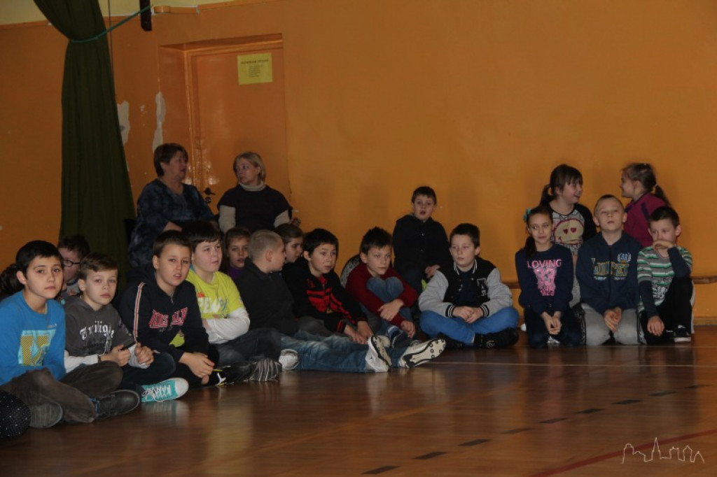 Feryjne zajęcia z ratownikami WOPR