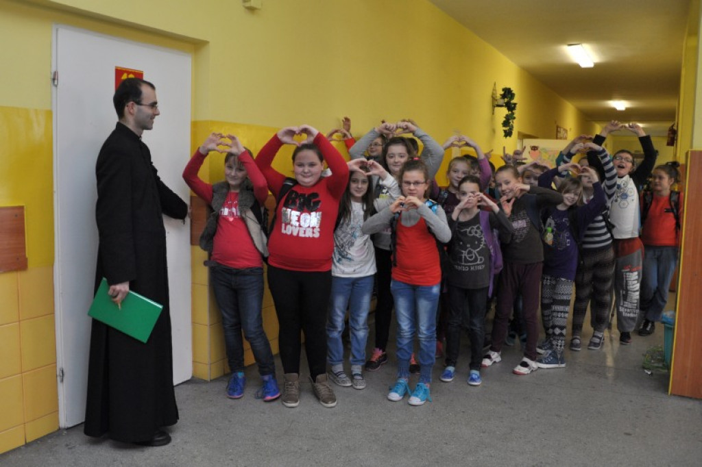 Walentynki w SP 4 | fot. Lena Kulesha