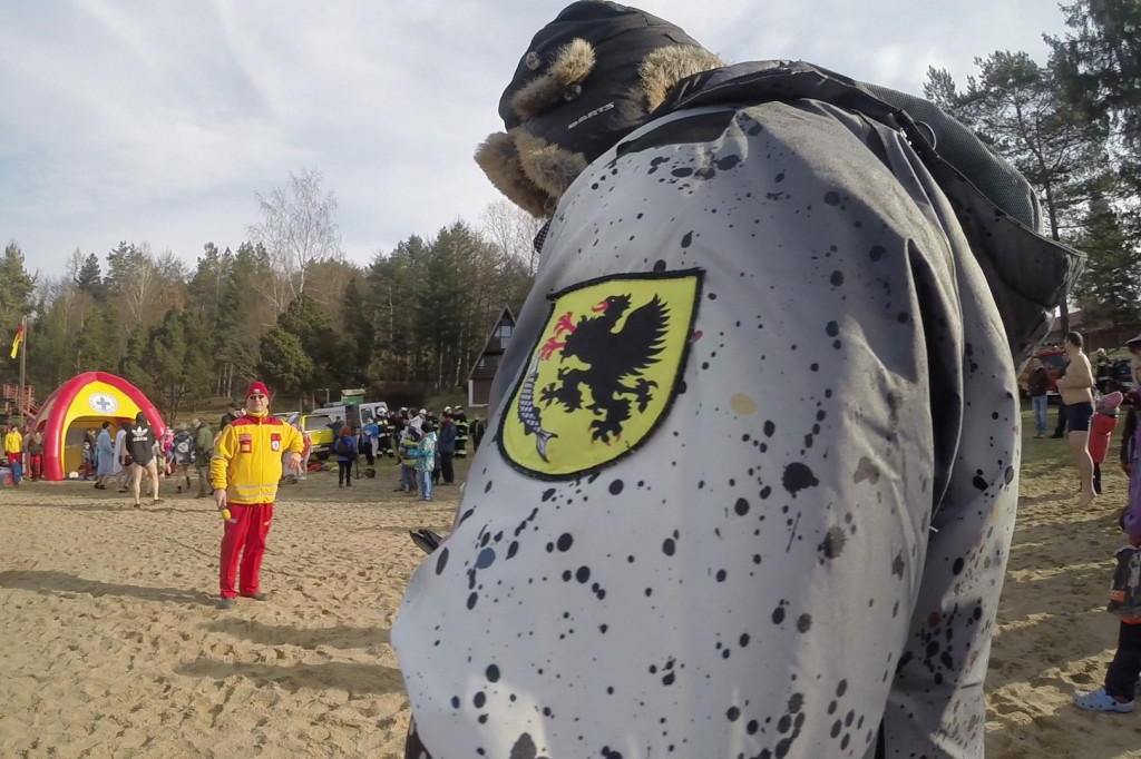 6 zimowe zanurzenie w Białym Borze