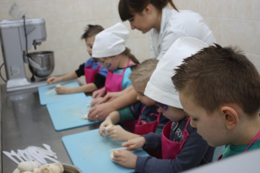 Przedszkolaki z Misia gościnnie w ZS nr 2