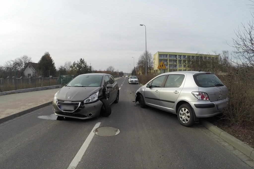 Peugeotem w Peugeota na Wiatracznej