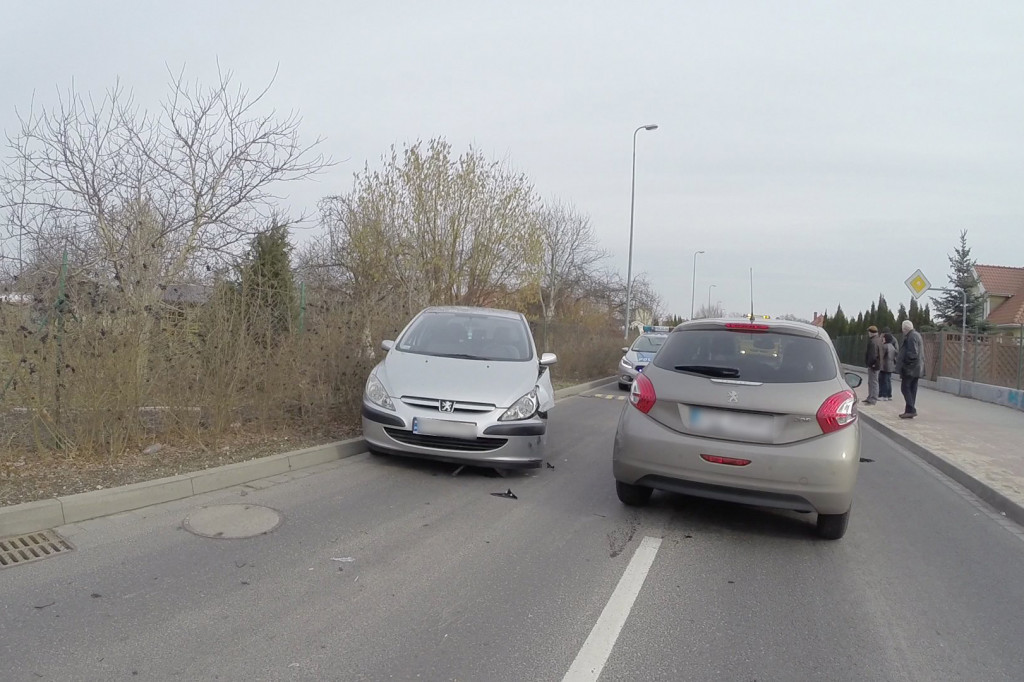 Peugeotem w Peugeota na Wiatracznej