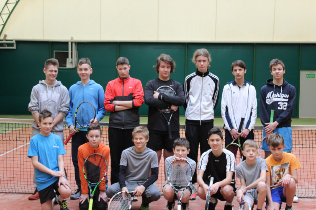 Halowy wojewódzki turniej klasyfikacyjny kadetów