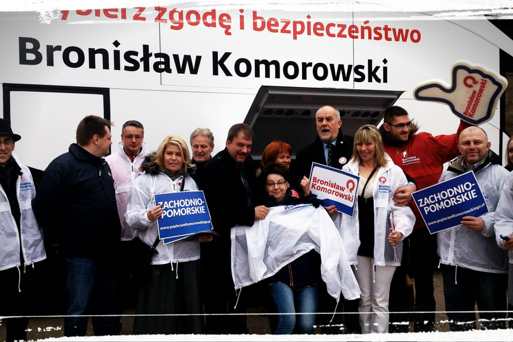 Bronkobus stanął na Placu Wolności