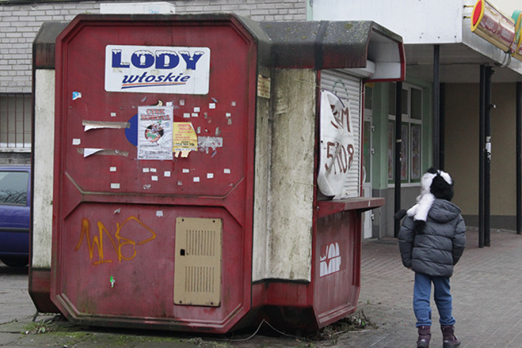 28 Lutego w Szczecinku - budka z lodami