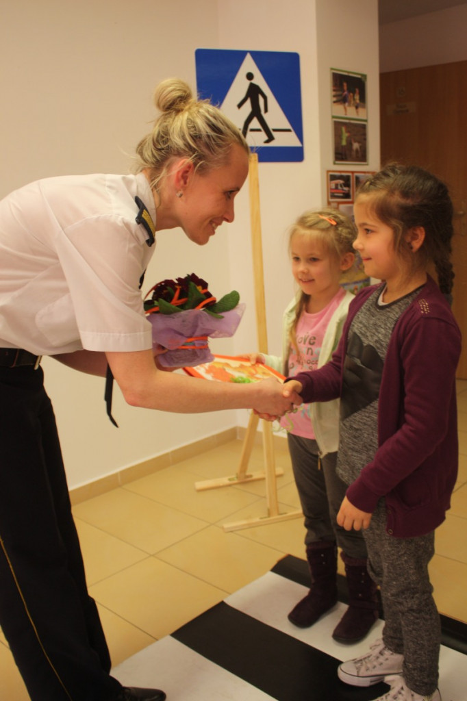 Przedszkolaki z wizytą u strażników miejskich